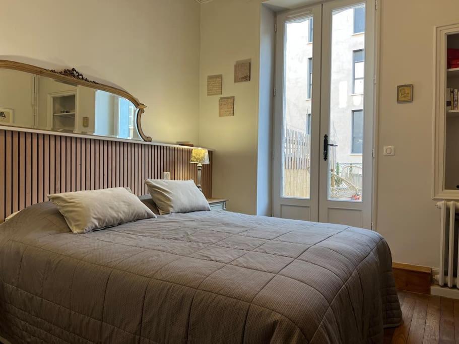 Coeur De Ville, Garage Prive Et Gratuit Avec Terrasse ! Cahors Exteriér fotografie