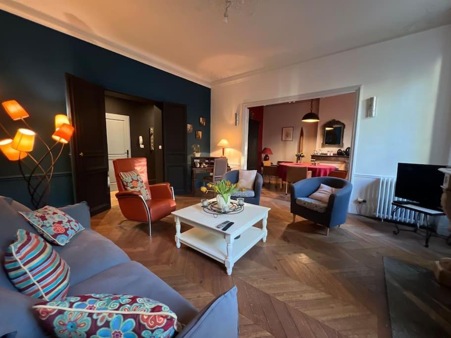 Coeur De Ville, Garage Prive Et Gratuit Avec Terrasse ! Cahors Exteriér fotografie